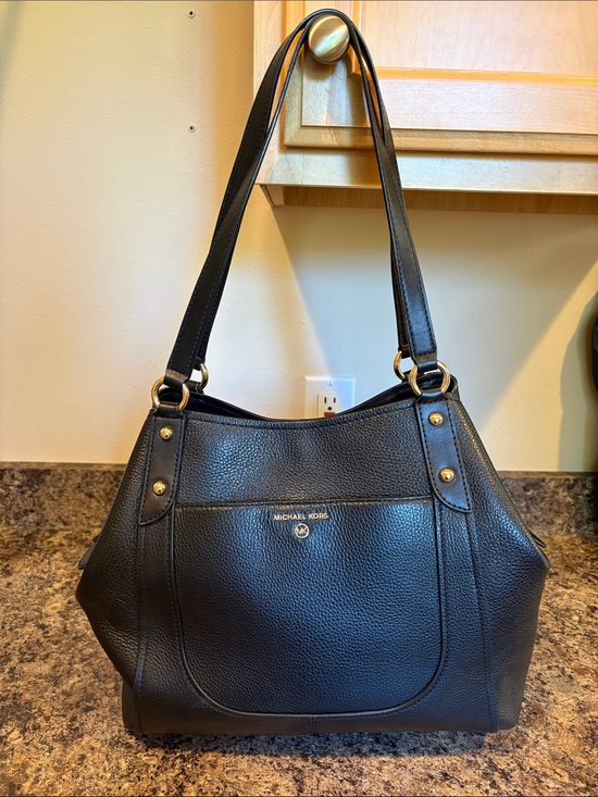 Michael Kors Handbags - Michael Kors Black Pebbled Leather Shoulder Tote with Gold Hardware